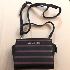 Micheal Kors small size purse